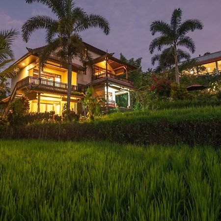 Lesong Hotel And Restaurant Munduk エクステリア 写真