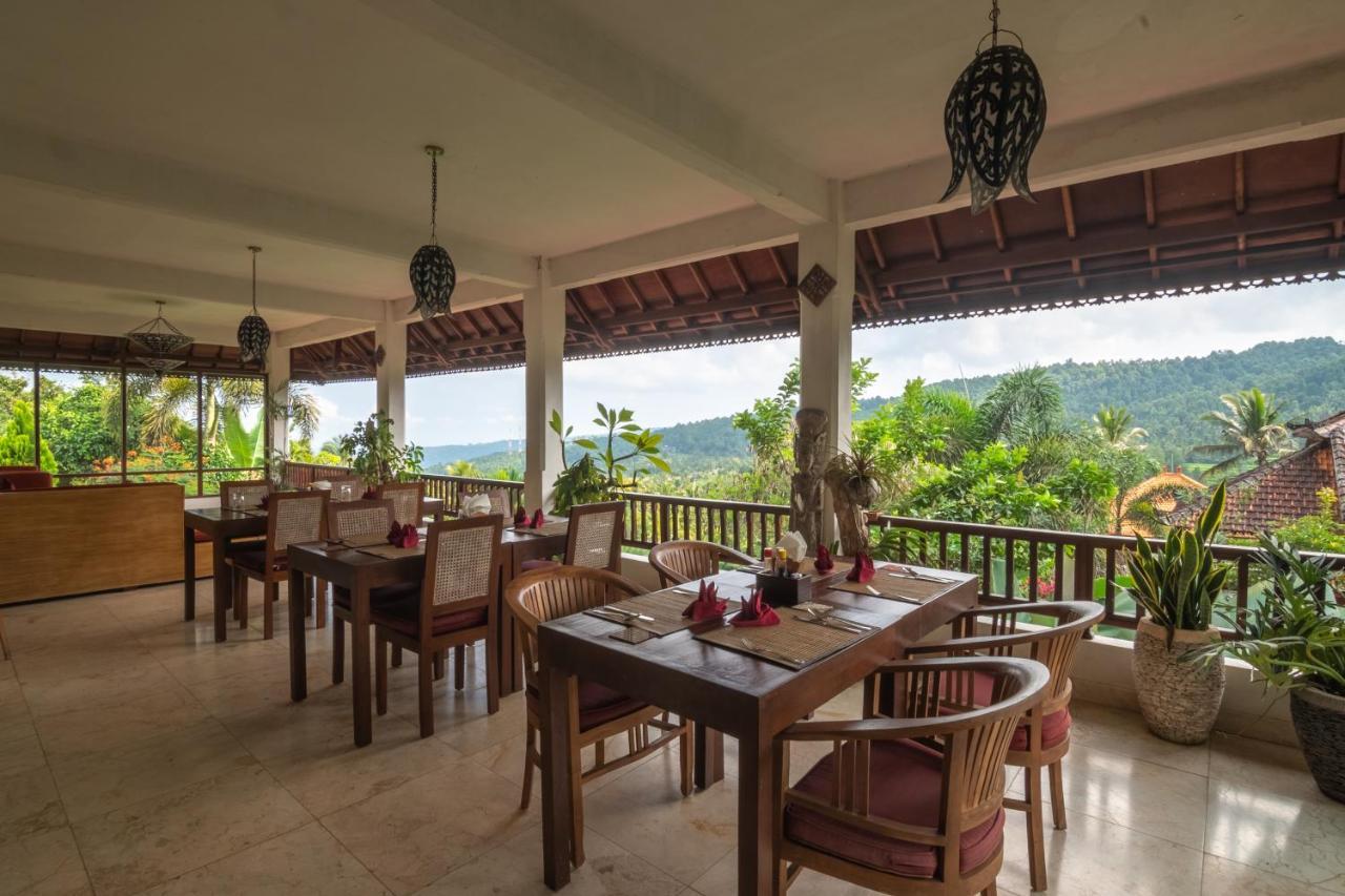 Lesong Hotel And Restaurant Munduk エクステリア 写真