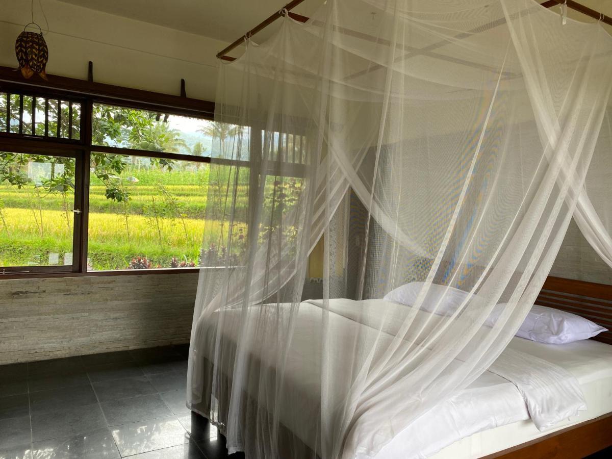Lesong Hotel And Restaurant Munduk エクステリア 写真